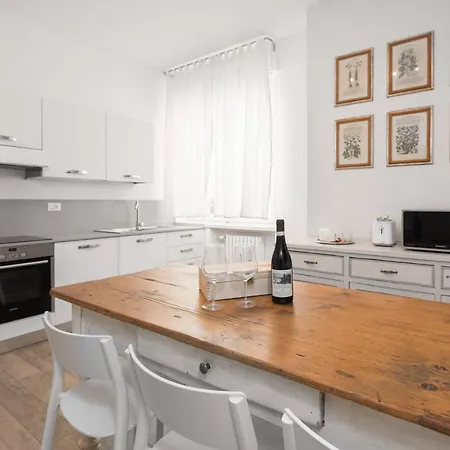 Flats4Rent La Dimora D'Orlando Apartment Verona Exterior photo